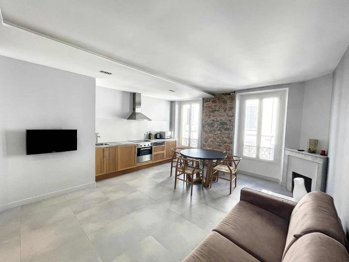 Bat2 - Cannes, Carre D'Or, Beau 2 Pieces Cannes